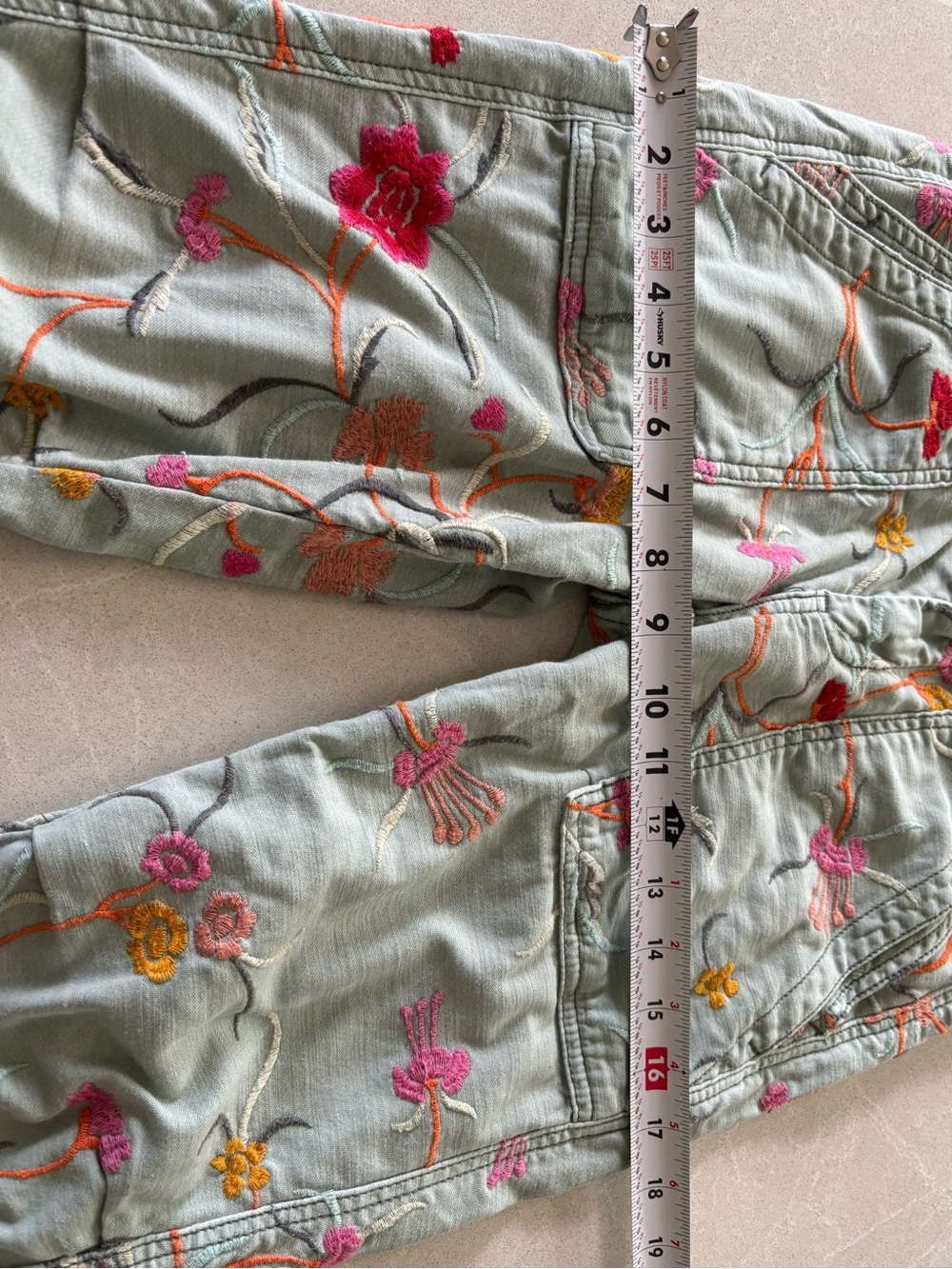 Anthropologie Pilcro Wanderer Embroidered Floral Cargo Pant Sage Pink Size 26 - Picture 14 of 14